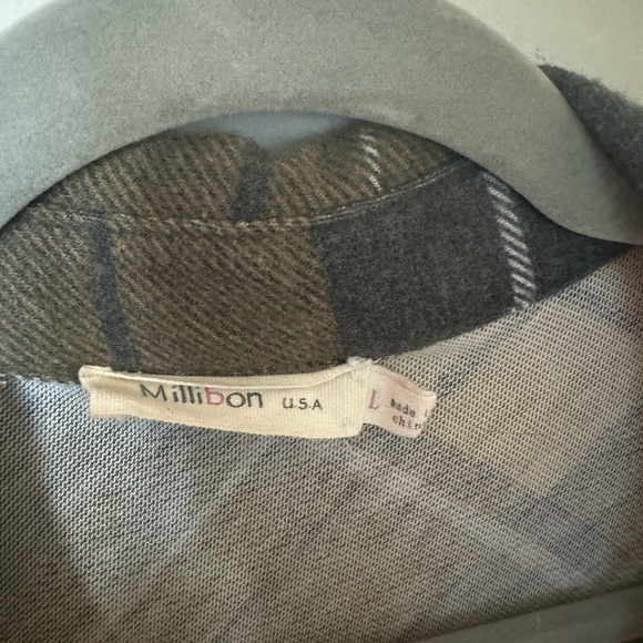 Gray and Mustard Yellow flannel.  Soft material.  Size large but oversized fit - Picture 2 of 3